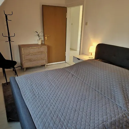 Apartmán Zentrale, Ruhige Am Bergmannsheil Kh Wlan & Self-check-in