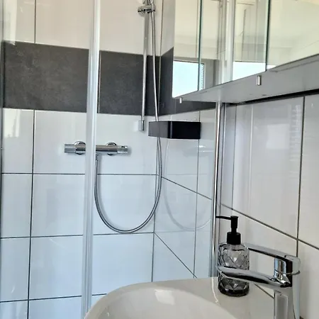 Zentrale, Ruhige Am Bergmannsheil Kh Wlan & Self-check-in *